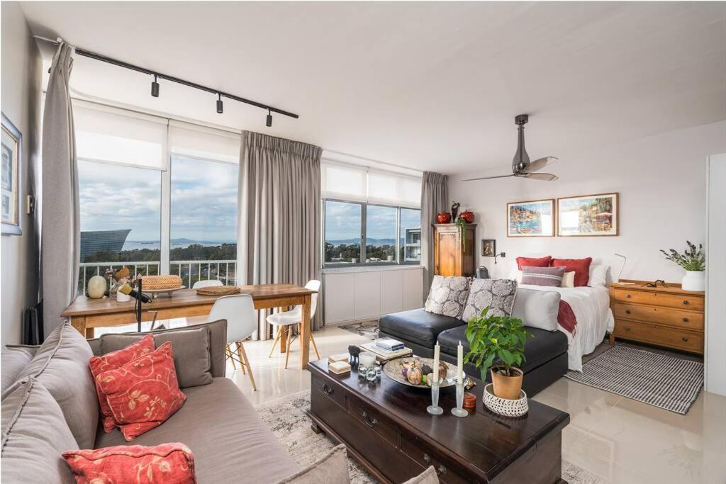 Apartment Modern Cozy In The Heart Of Point Cape Town