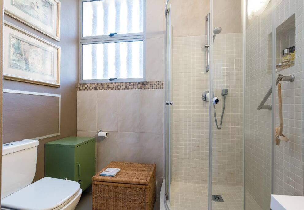 Modern Cozy In The Heart Of Point * Cape Town